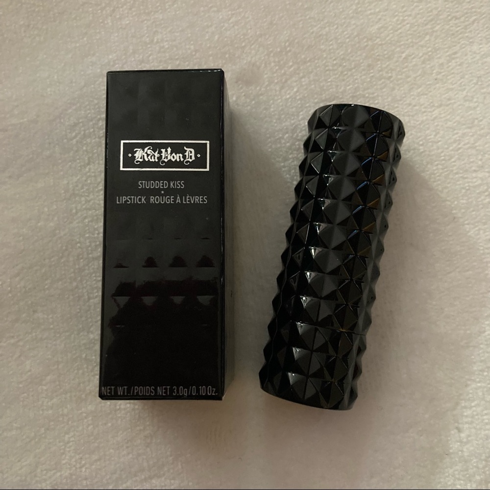 Kat Von D Studded Kiss lipstick- Prayer